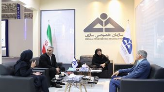 حضور عضو هیأت عامل و معاون توسعه منابع و امور پشتیبانی سازمان خصوصی‌سازی در سومین روز نمایشگاه کیش اینوکس ۲۰۲۵